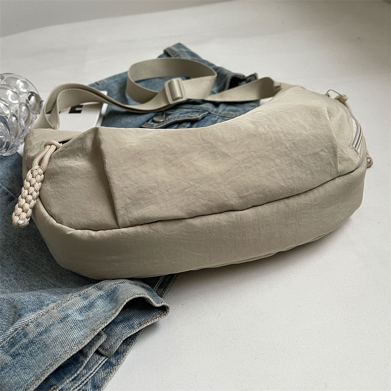 Nylon Fabric Shoulder Bag High Capacity Women's Crossbody Messenger Bag Leisure Versatile Shoulder Hobos Bag