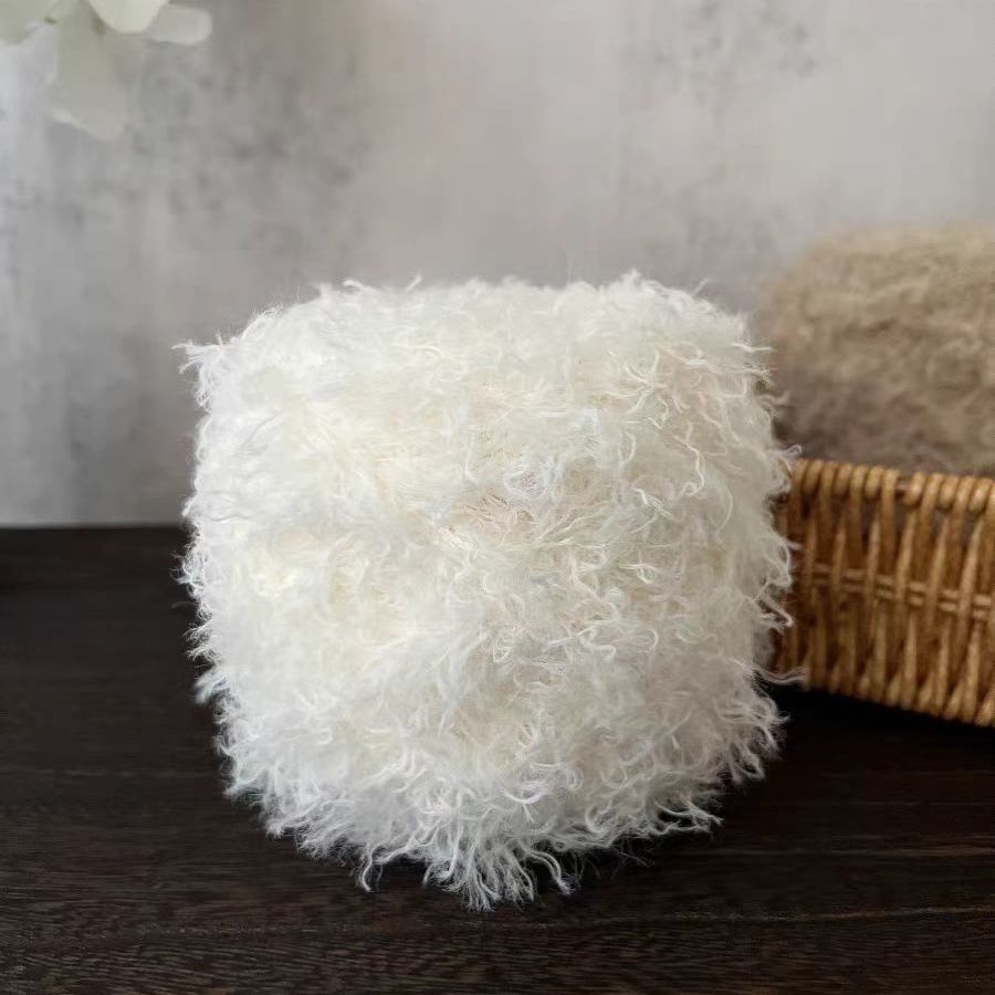 Langhåret teddybjørnfløyelsrull med , 50g tråder, håndlaget heklet teddybjørn, søt dukke, nøkkelringmateriale, tråd: Militærgrønn