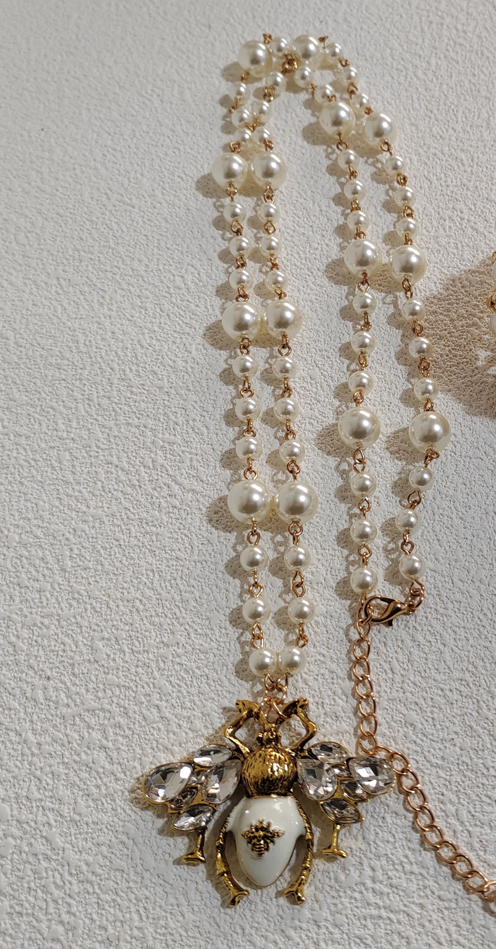 Luxury Handmade Elastic Pearl Bee Bracelet Bangle Jewelry For Women Party: Gold-color
