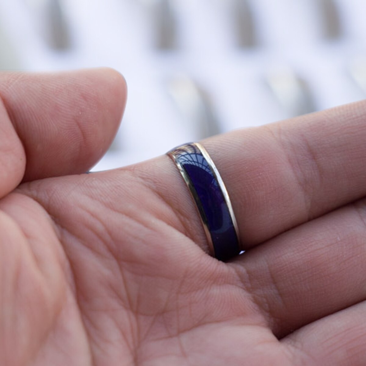 ODETOJOY Verstelbare Ovale Mood Ring voor Mannen - Kleur Veranderende Emotie Ring voor Kinderen en Meisjes, Diameter: 1.8cm, Oppervlak: 2x2.2cm, Metaal