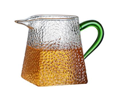 Varmebestandig hammer teture glas te kande firkantet bund te kop mælk glas kande kaffekande vandkande: Grønt håndtag
