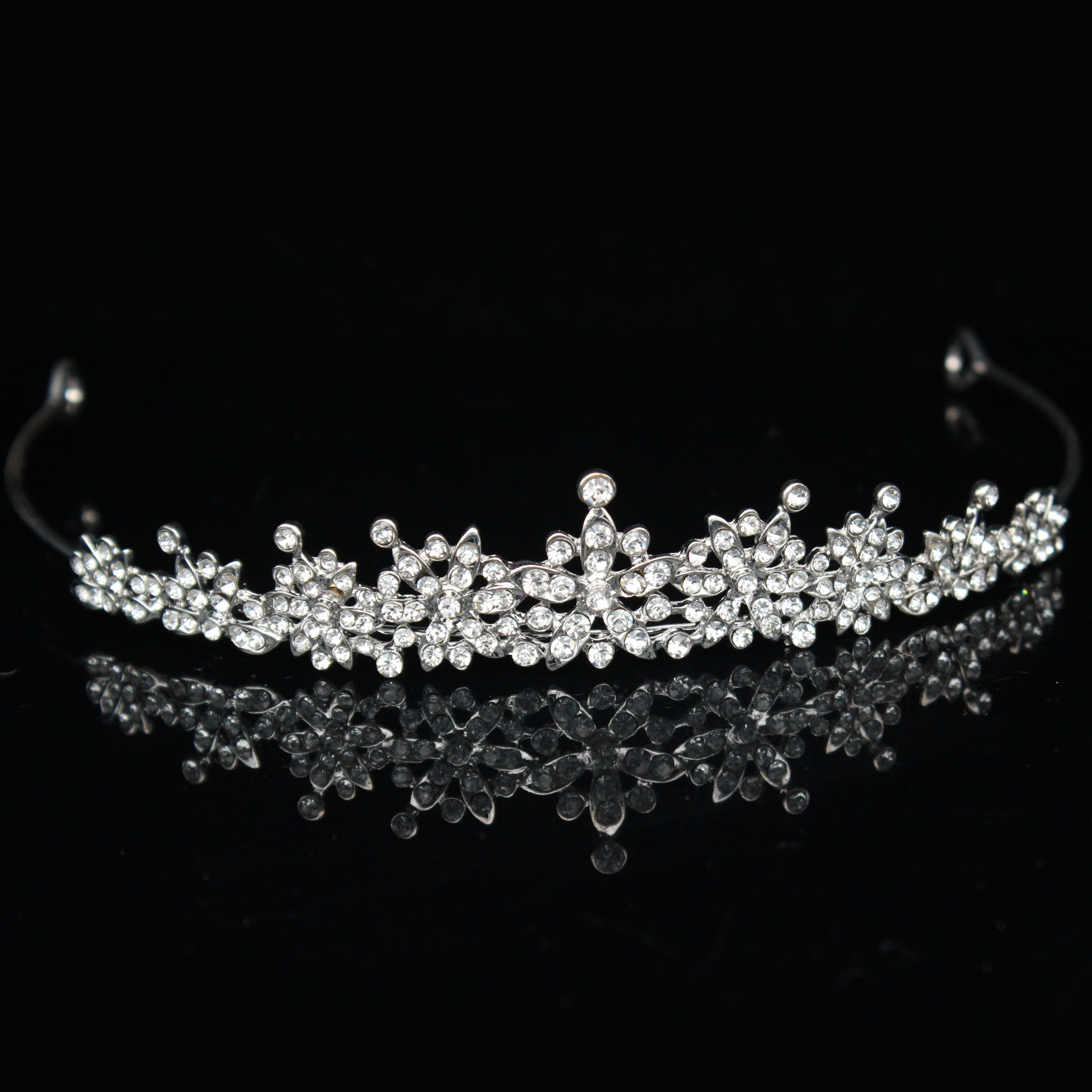 11 disegni di Cristallo Wedding Bridal Tiara Crown Per La Ragazza/Donne di Promenade Diadema Ornamenti Per Capelli Da Sposa Monili dei capelli Della Sposa accessori