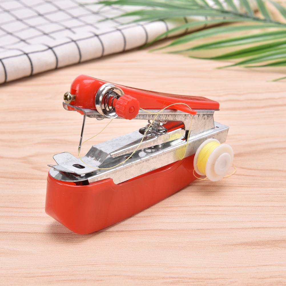 Mini Handbediende Naaimachine Draagbare Handwerken Cordless DIY Kleding Stoffen Stiksels Machine voor Thuis Reizen