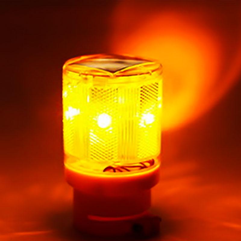 Solar Powered LED Traffic Strobe Warning Lights Flicker Beacon Road Barricade Construction Sign Lamp: Yellow light