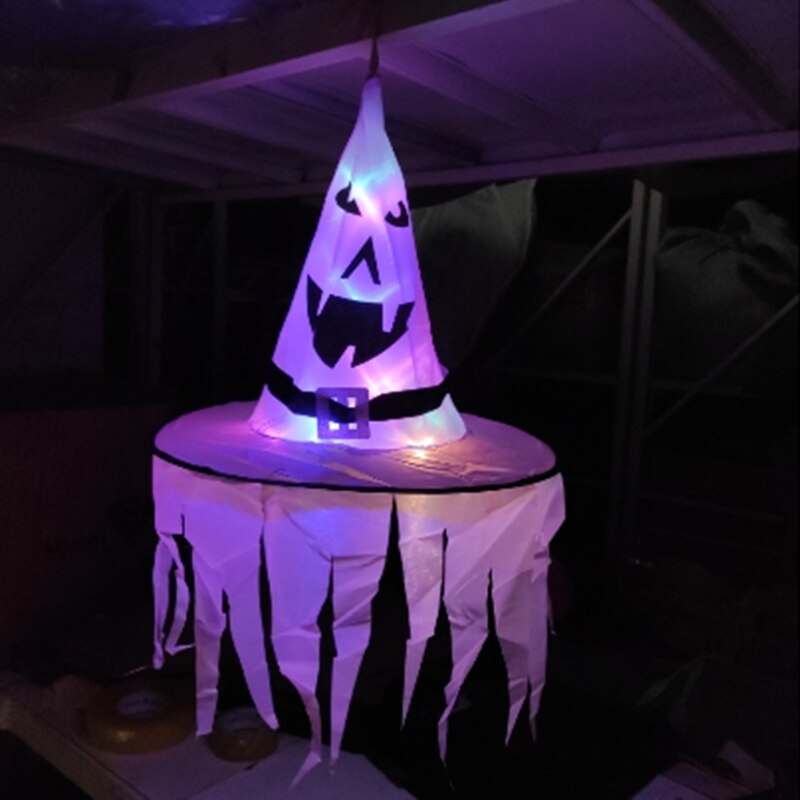 Neuartiger, mit leds leuchtender hexenhut aus kunststoff – festivalzubehör für kinder