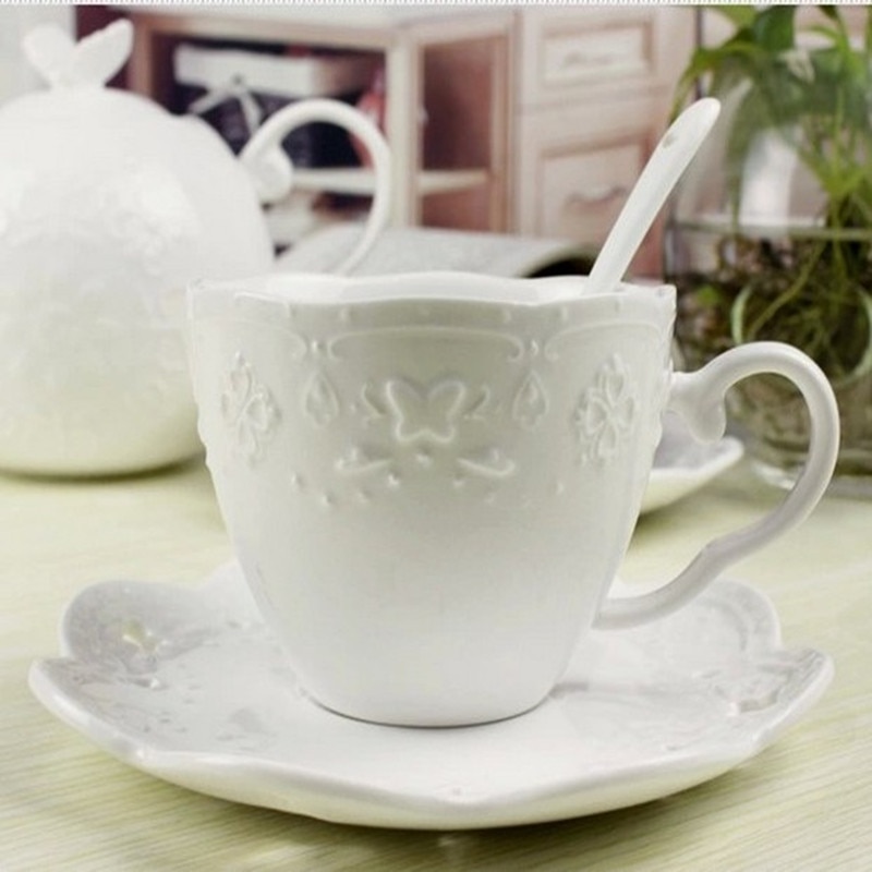 Præget bone china kaffekop 2 stk sæt tekop hvid keramik krus med underkop og hylde jul