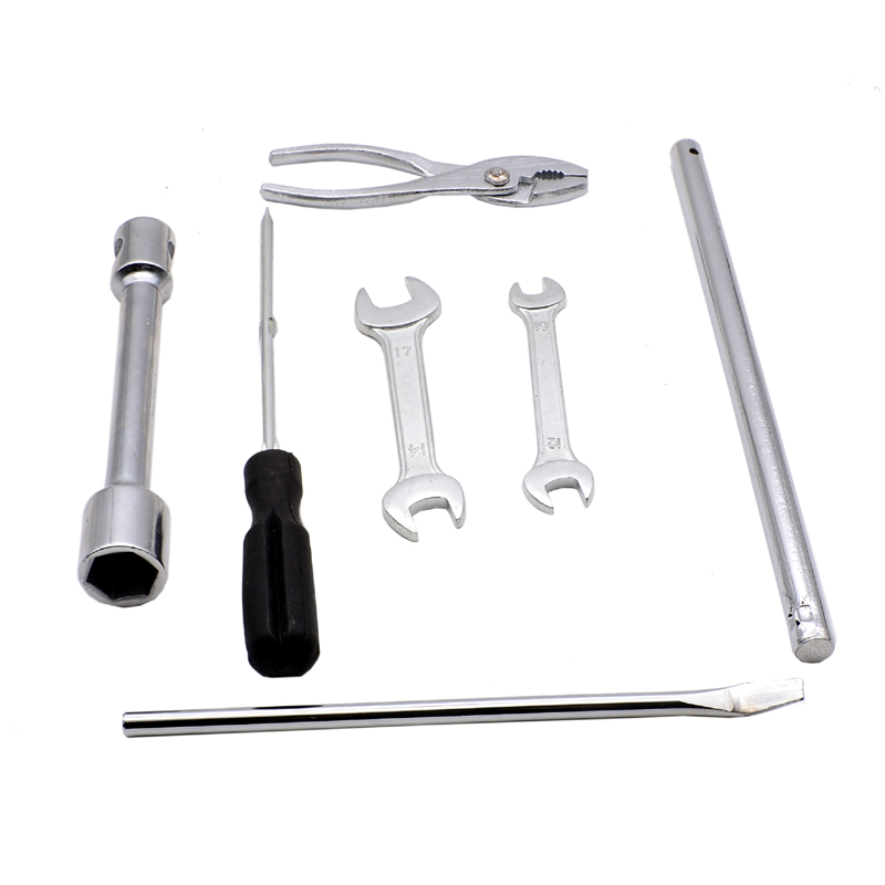 Car Rear Tail Trunk Door Work Fix Tool Box For Pajero For Montero Shogun V31 V32 V33 V43 V45 MB621040