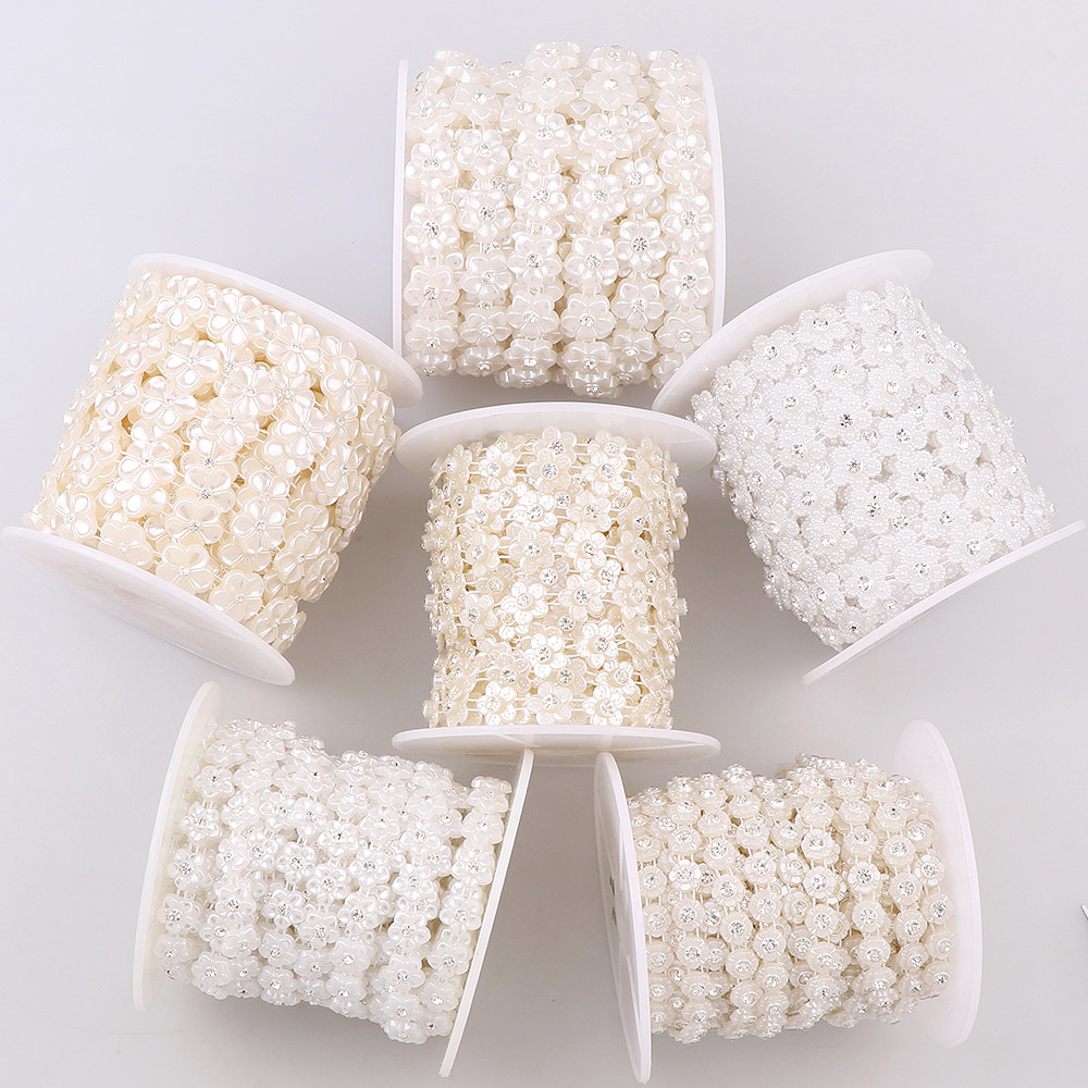 Línea de pesca con forma de flor, 1 yarda, cadena de cuentas de perlas de espalda plana Artificial para materiales de decoración para boda DIY, accesorio