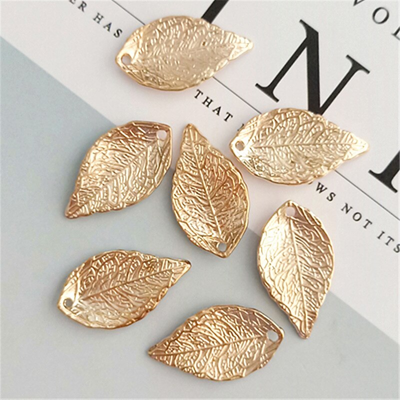 10 stk/lot legering bladgull anheng knapper ornamenter smykker øredobber choker hår gjør-det-selv smykketilbehør håndlaget