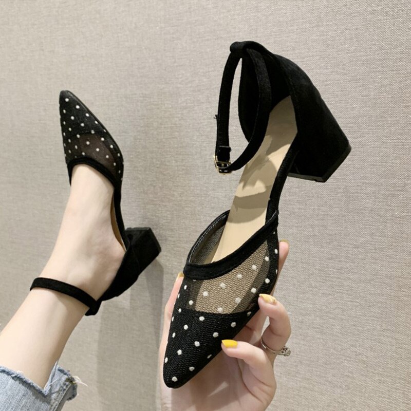 Mcckle skor dam pumps kvinnlig mesh spetsig tå polka dot skor ankel spänne rem andas högklackat casual dam skor