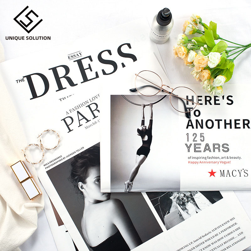 Simple and Fashionable Newspaper Photo Props Model Posing for Photography Background Set Decoration Magazine Style Retro Poster