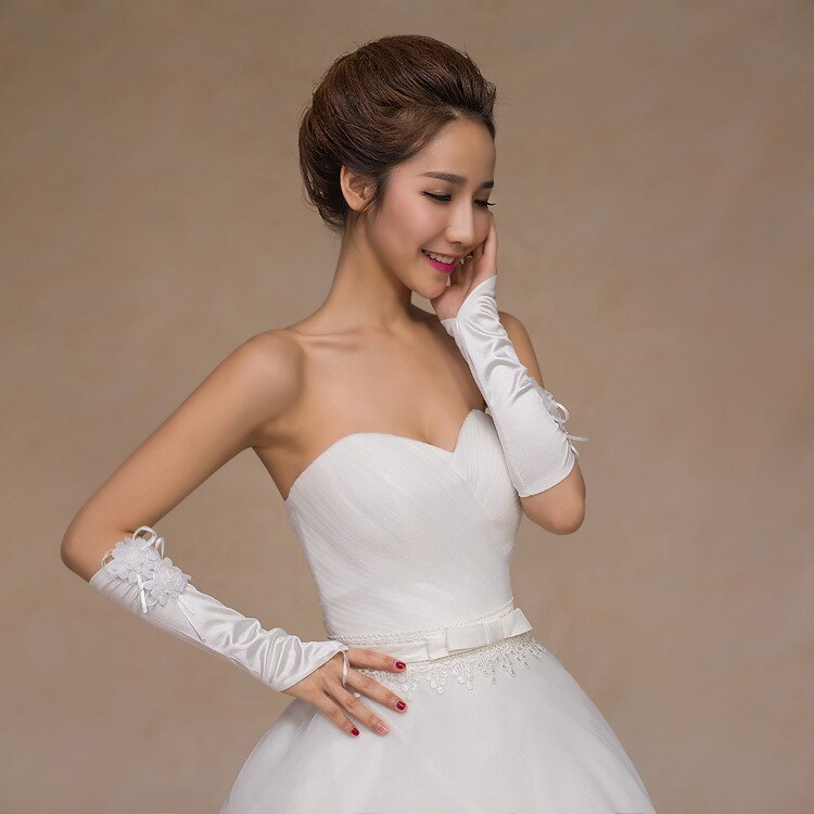 JaneVini 2018 tanie białe rękawiczki ślubne z kwiatami długie łokcie bez palców satynowe rękawiczki ślubne na ślub panny młodej akcesoria