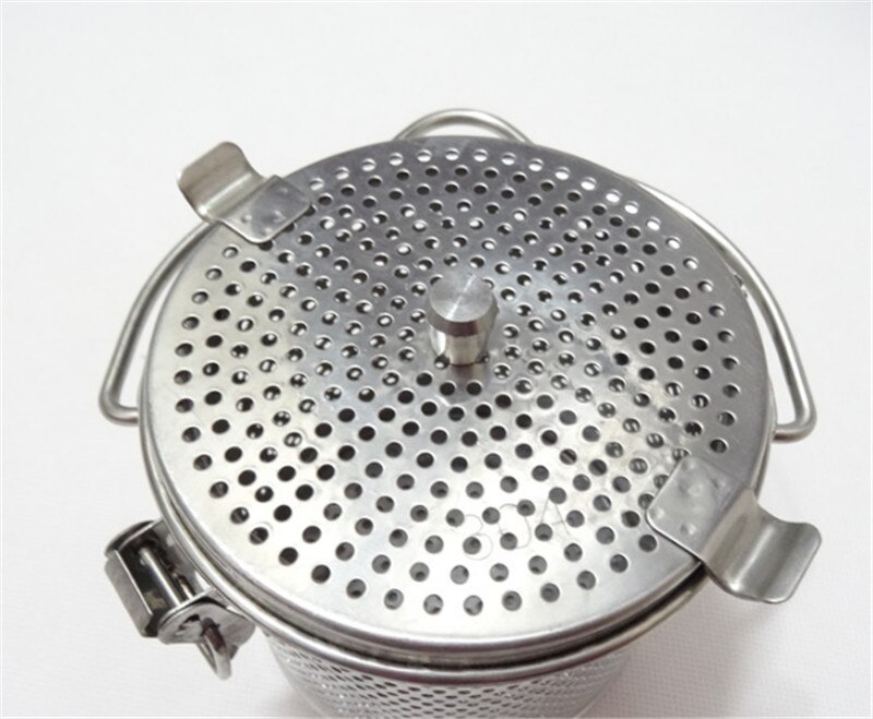 big 304 Stainless Steel Seasoning Bag Gravy Soup Taste Spice Box Basket Brine Pot Slag Separation mesh Colander Strainers