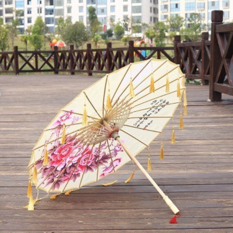 Seide Regenschirm regen frauen Tanz Stütze Cheongsam Geölt Papier Dach sonnenschirm guarda chuva paraguas mujer Hanfu quaste regenschirm