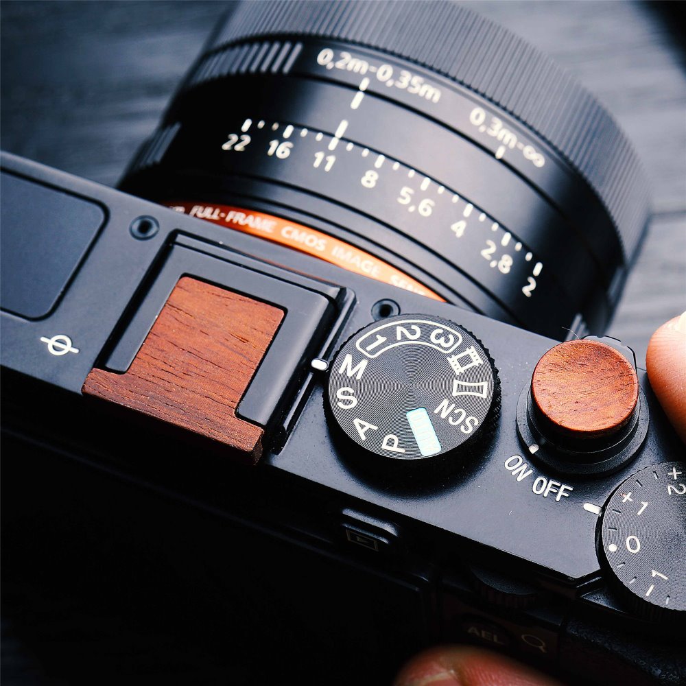 Mahogany Wooden Wood Shoe Cover Soft Shutter Release Button For Sony RX10 M4 RX10 IV RX10 III RX10 M3