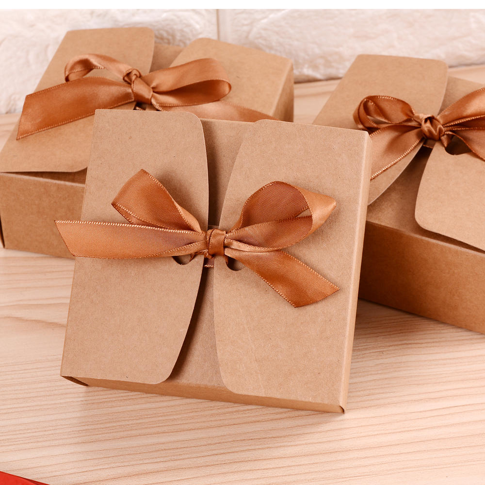 Caja de papel Kraft cuadrada, embalaje de cartón, de San Valentín, cajas de almacenamiento de dulces con cintas