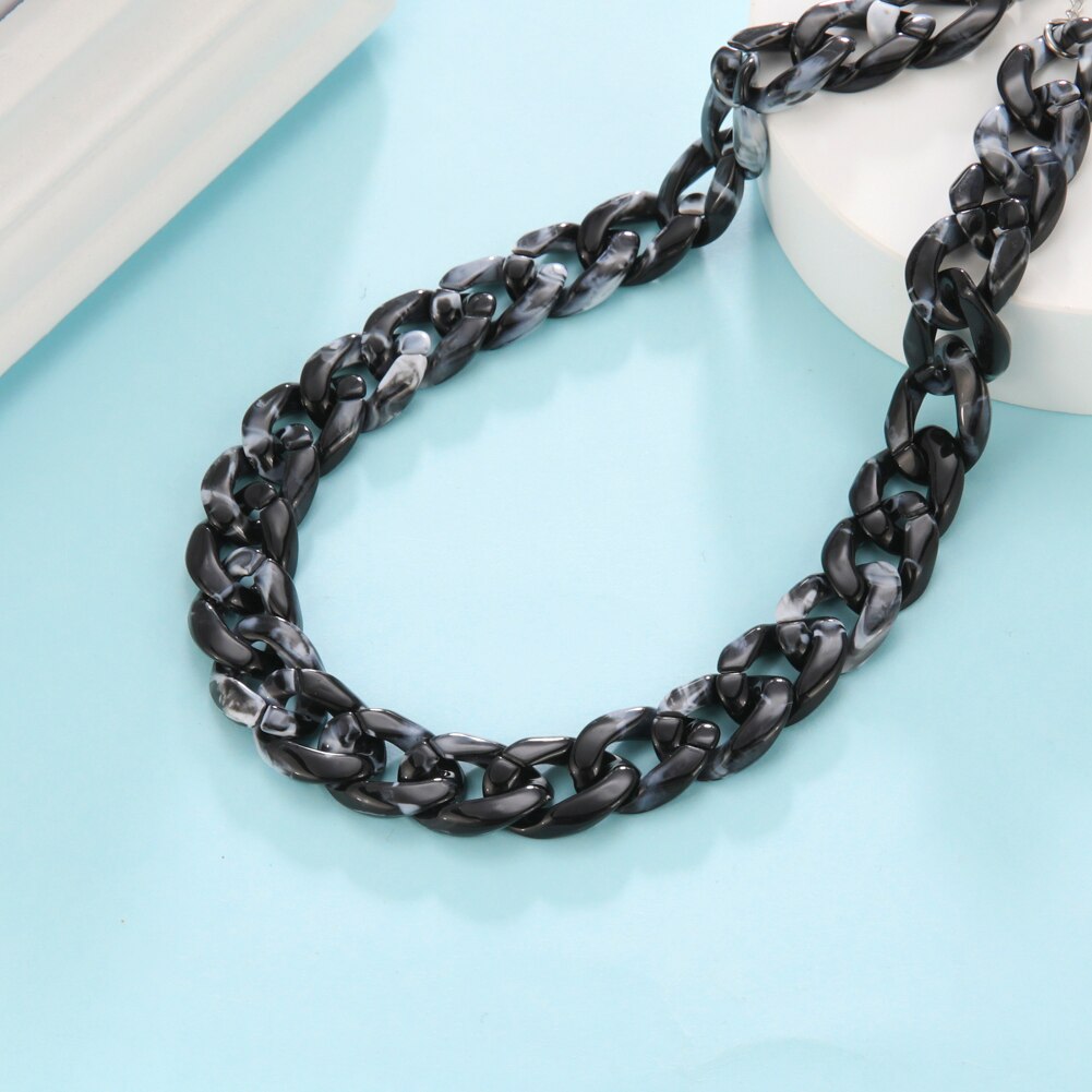 Skyrim Boho Women&#39;s Neck Chain Black Acrylic Choker Necklaces for Girls Korean Party Jewelry Valentine&#39;s Day: Black with White