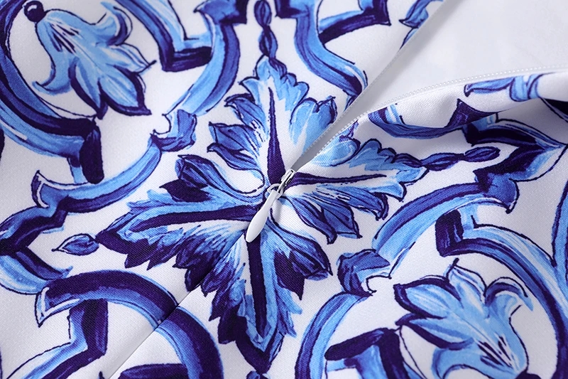 Robe en porcelaine bleue et blanche pour femme, col rond, imprimé de fleurs, mini robe, précieux, éducatif, rouge fibre, estivale, piste de