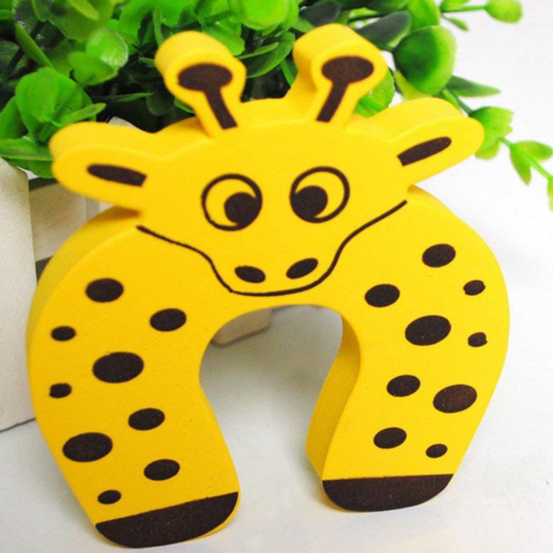 C-Shaped Foam Door Guard Anti-Slam Animals 4 Pack
