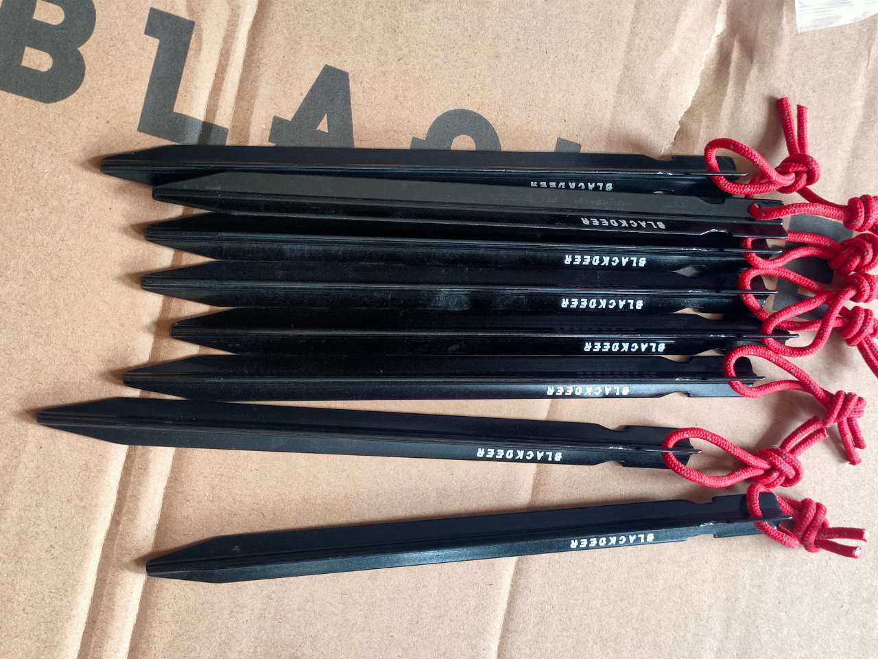 BLACKDEER 8pcs Outdoor Camping Nail Pegs Tent Aluminum Alloy Hiking Hook Nail Tent Stake guy line Wind rope buckle accessories