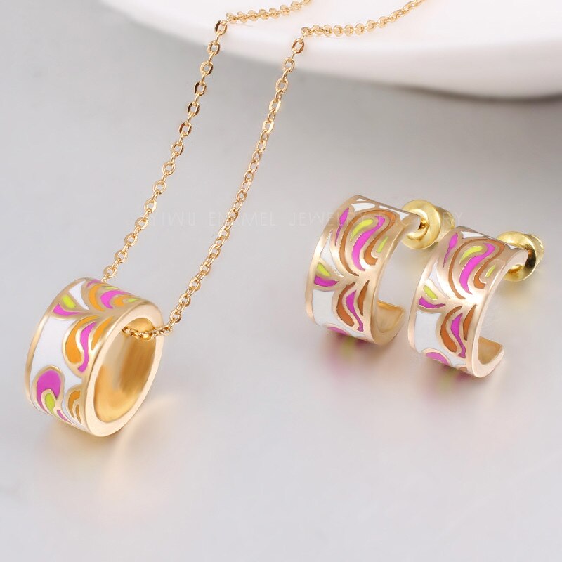 Werbeaktionen Neue oben Kleine Frauen Emaille Schmuck setzt Elegante Gefüllt Farbe Schmuck (Halskette, Ohrring)