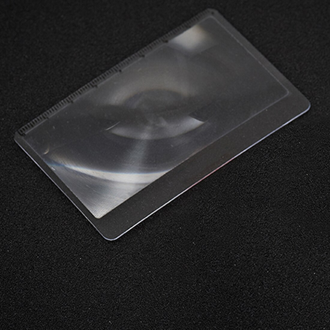 1pcs 8.5 x 5.5cm 3 X Magnifier Magnification Magnifying Fresnel LENS Pocket Credit Card Size Transparent magnifying glass: White