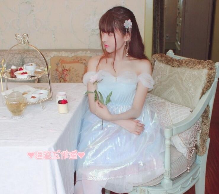 size:length 84 bust 88-108 by cm package include only the dress， without other things