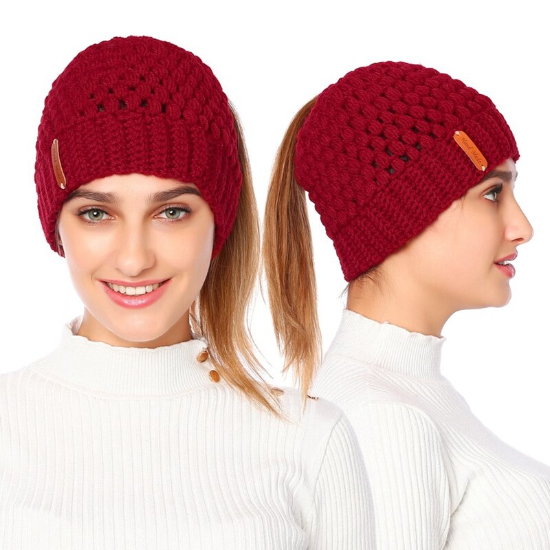 Winter gebreide mutsen winter dames muts dames meisjes stretch gebreide muts met label rommelige knot paardenstaart muts met gaten warme mutsen mutsen