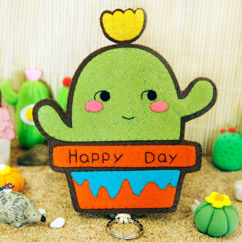 Cartoon Keychain Sewing Kit Non-Woven Diy Homemade Felt Keychain Kit Felting Keychain Cute Cartoon Hanging Keychain Make Tool