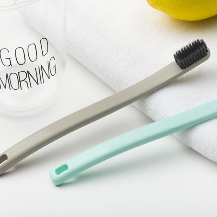 Zachte bamboe houtskool tandenborstel, nylon borstelharen, tandenborstels voor volwassenen, tandenborstels voor het reinigen van tanden, mondverzorgingsinstrumenten