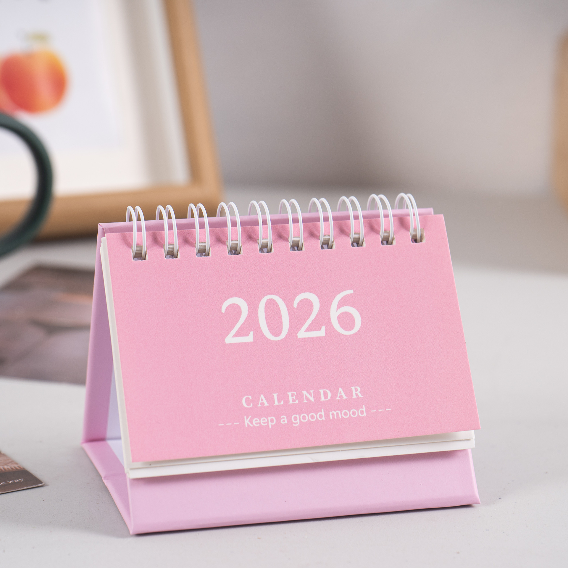 Enkel engelsk mini-skrivebordskalender til skrivebordsvisning, bærbar kalender til skrivebordsdekorasjon, håndlaget dagbok  .07.12: Gul