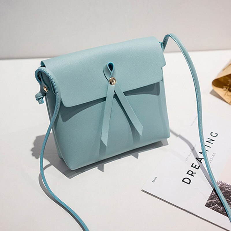 Bolsos cuadrados de PU de con borlas y colores llamativos para mujer, bolsas de mensajero de hombro a la 19*6*17CM: Azul