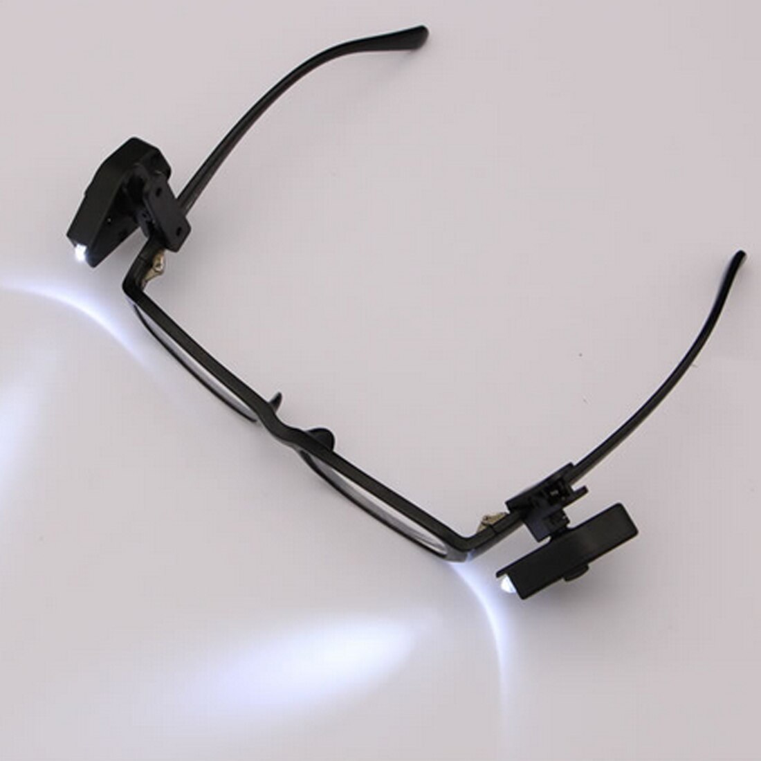 Mini Led Nachtlampje Nachtlampje Clip Op Brillen Universele Draagbare 2 Pcs Leesboek Werklampen Voor Lenzenvloeistof En gereedschap