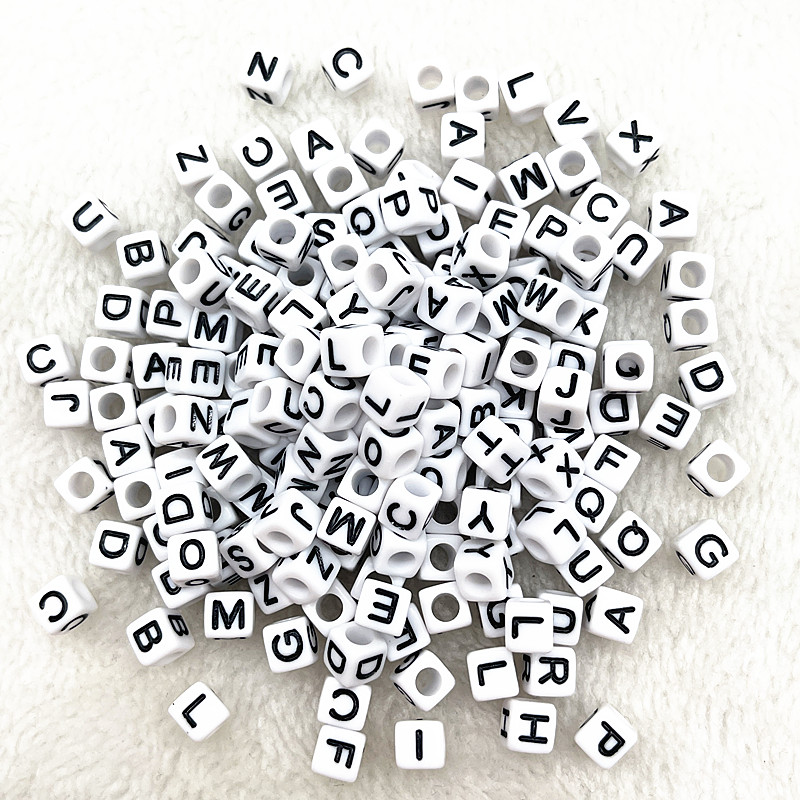 100 Uds 7x4mm 6x6mm cuentas de letras del alfabeto mezcladas cuentas para hacer joyería Diy accesorios de pulseras hechas a mano
