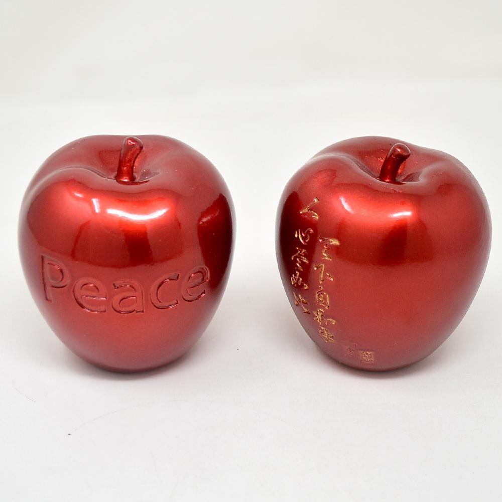 Red Peace Apples 2PCS W4260
