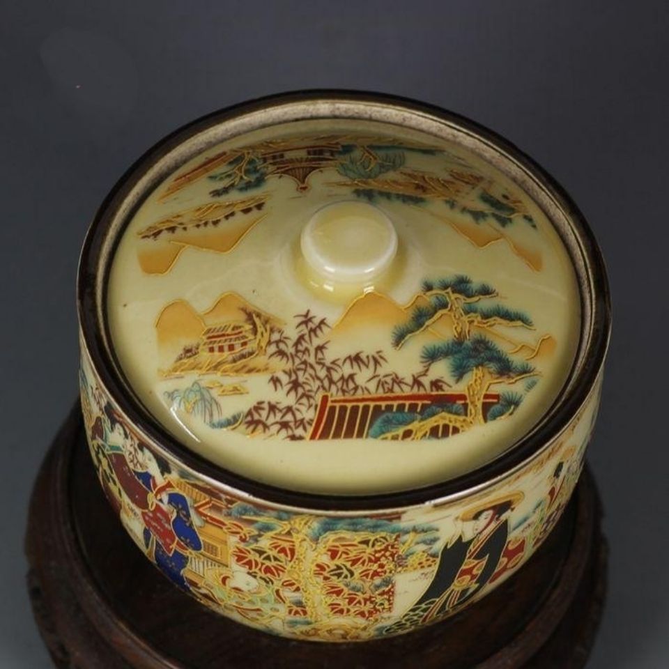 Exquisite Chinese Old Collectible Handmade Porcelain Painted with Japanese Dowager storage pot