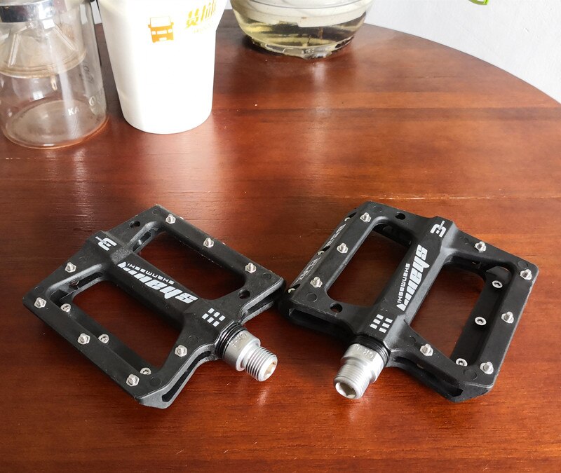 1pair black MTB nylon Pedals Ultralight BMX Bicycle Pedals 3 Bearings Cycling Pedals Mountain Bike Folding Bike Pedals