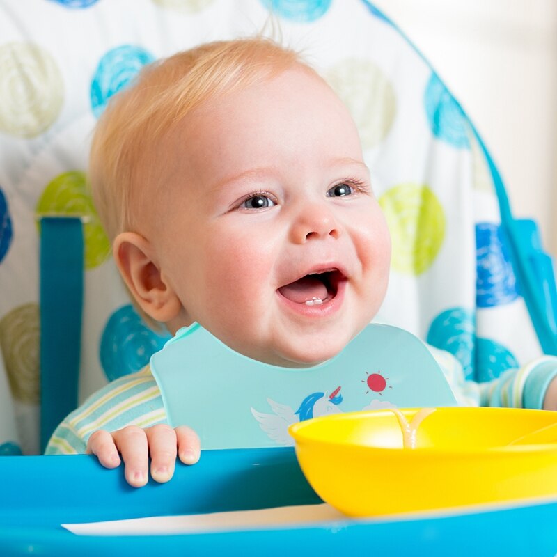 2 pçs silicone babadores de bebê fácil limpar confortável macio à prova dwaterproof água babadores de alimentação mantém manchas fora dos desenhos animados unisex