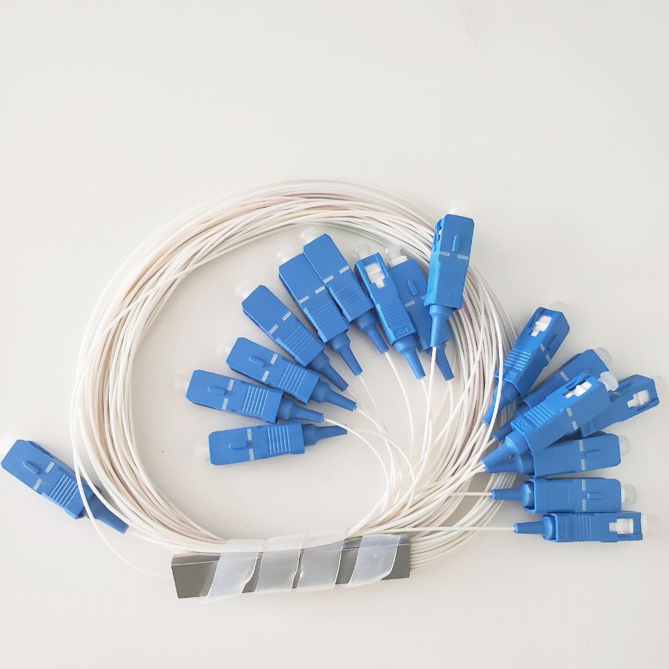 10PCS fiber optic PLC splitter 1x8 SC APC/UPC 0.9mm G657A1 green blue connector optional