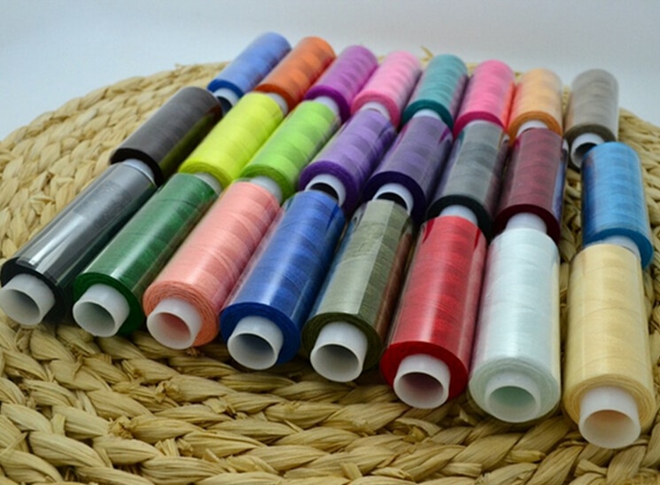 150 Meter 24 Kleuren Huishoudelijke Naaigaren Machine Polyester Quilten Gemengde Kleuren Spool Naaigaren Hand Naaien Leveringen