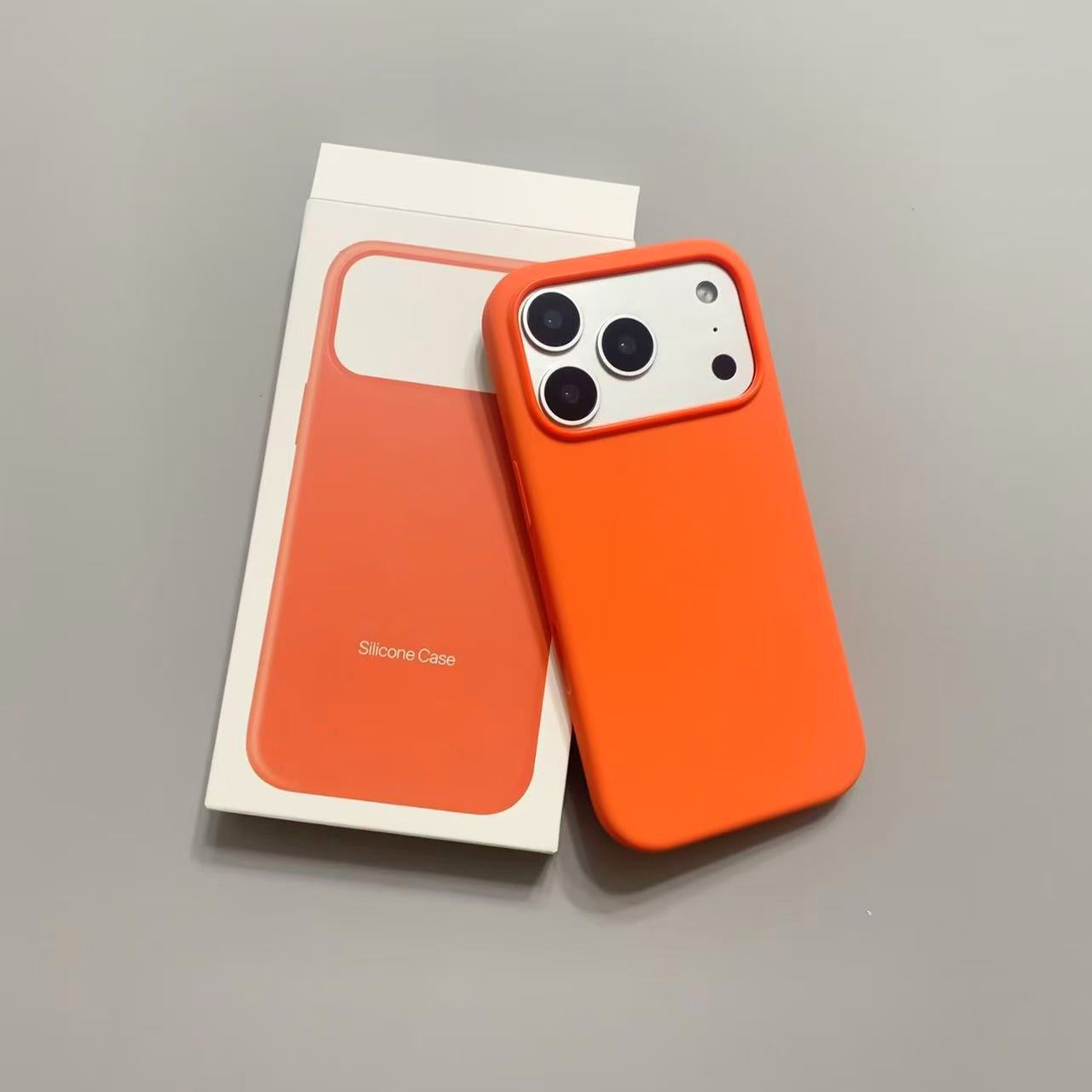 Capa oficial de silicone 1:1 para iphone 17 pro max e iphone 17 pro com magsafe. capa original de silicone líquido para carregamento sem fio.