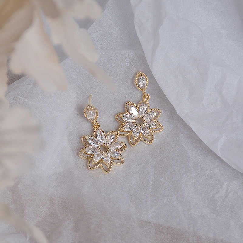 Boucles d'oreilles en or véritable avec fleur coréenne 14K pour femmes, boucles d'oreilles en zircone ajourée, Bijoux de mariage,