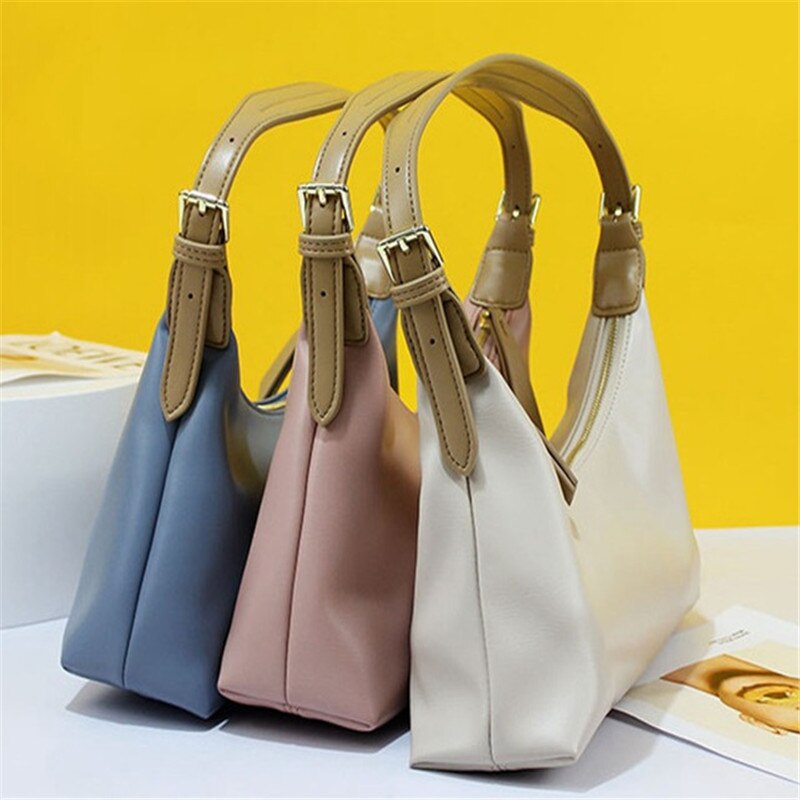 The latest lady's Stylish South Korean one-shoulder underarm bag soft skin fresh and unique underarm bag