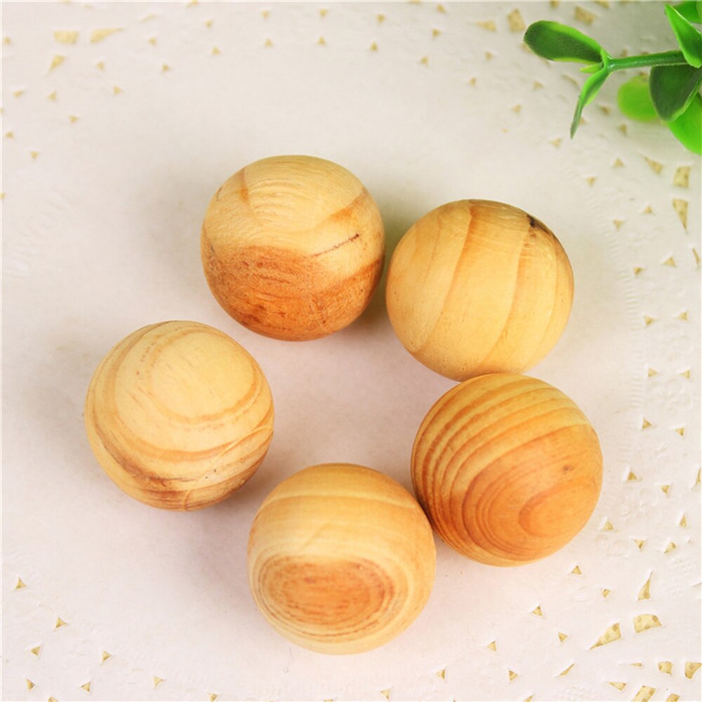 20pcs/pack Natural Cedar Wood Balls Moth Repellent for Drawers Storage Boxes Closets