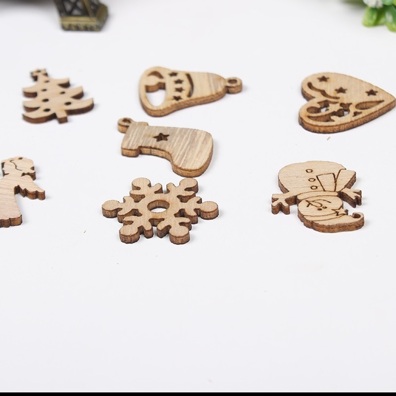 50 stks/set Mini Kerstboom Decor Ornamenten Houten Kerstman Sneeuwpop Herten Hangers Kerstversiering Kleine Beeldjes