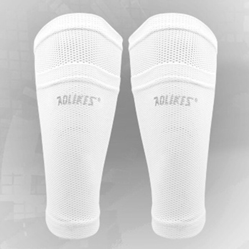 1 par menn fotball fotball legg pads holder støtte sokker vakt beskytter ermer polyester fiber friksjon: Hvit / L