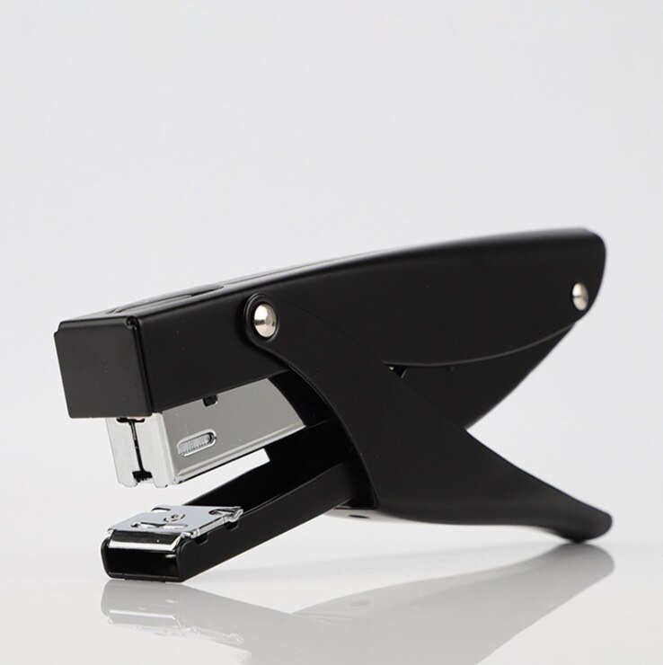 Stapler Hand-held labor-saving thickened stapler Student office stapler: Black 1