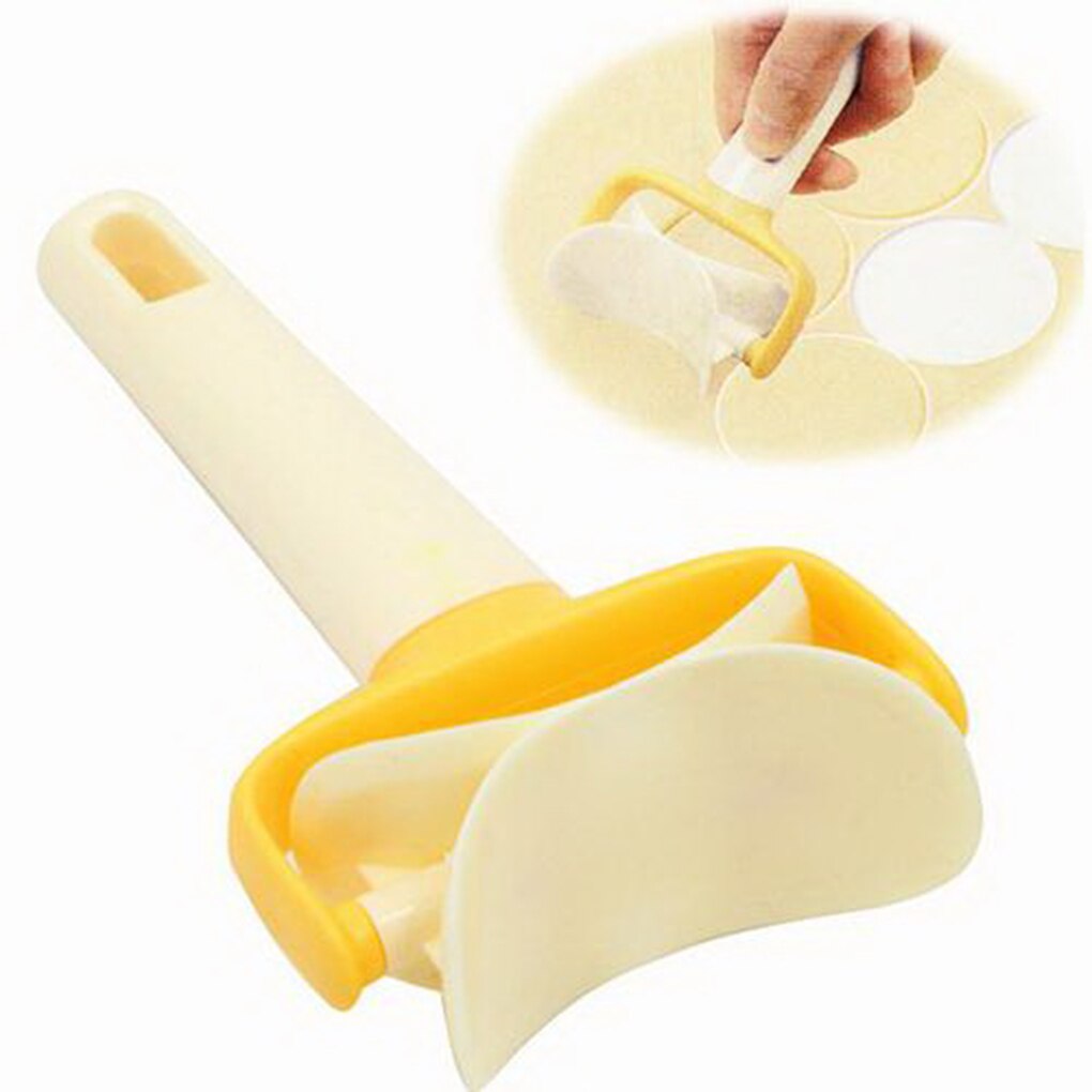 3pcs/set Fondant Cake Bakery Tools Rolling Angel Biscuit Ravioli Cutter Plastic Baking Pastry Supplies Random Color