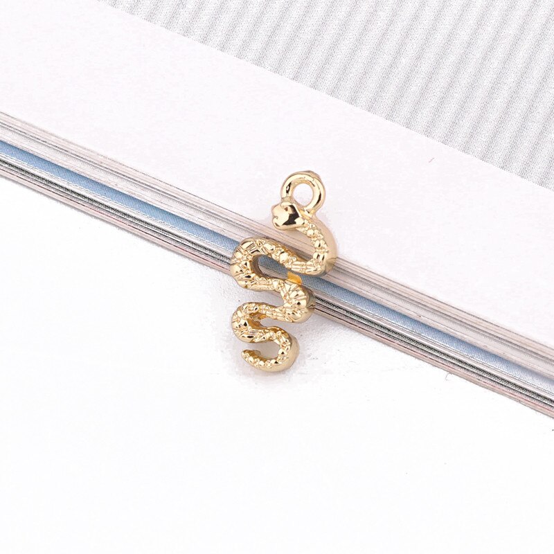 5pcs 18mm Kleine Snake Lichtmetalen Charms Goud Zilver Bevindingen Voor Sieraden Hanger Maken Punk Vintage Oorbellen Ketting DIY decoratie: 18kgold snake-juanse