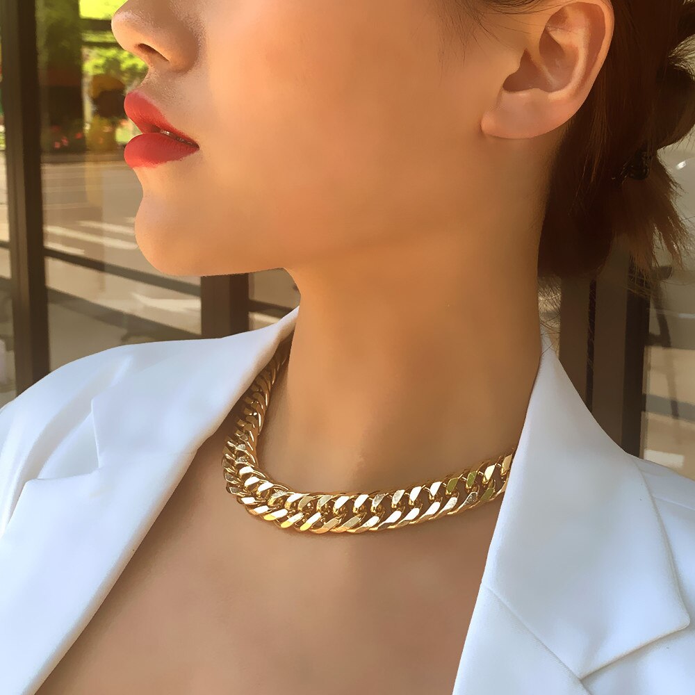 Punk Gothic Twist Thick Chain Necklace for Women Statement Geometry Big Gold Color Thick Chain Choker Necklace Collar Jewelry: IPA0507